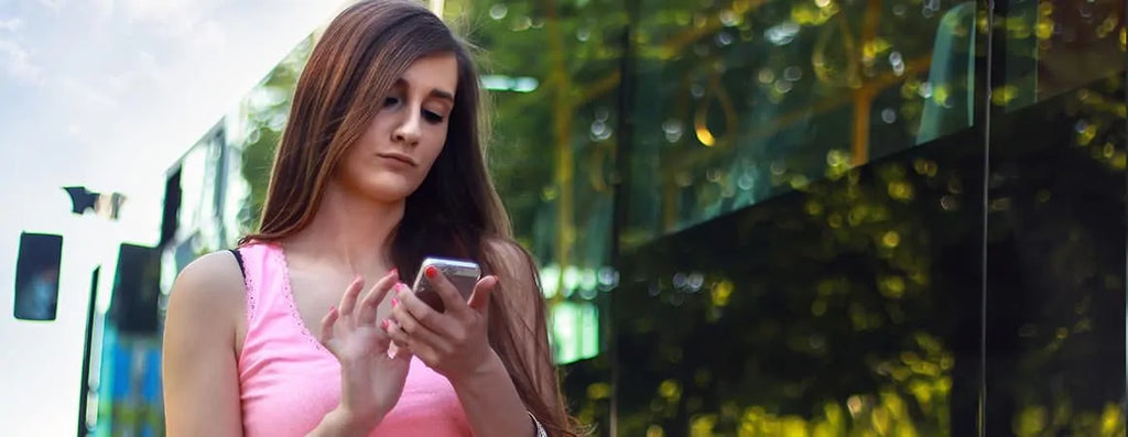 ‘TEXT NECK’ or ‘PHONECK PAIN’ – BLAME YOUR SMART PHONES